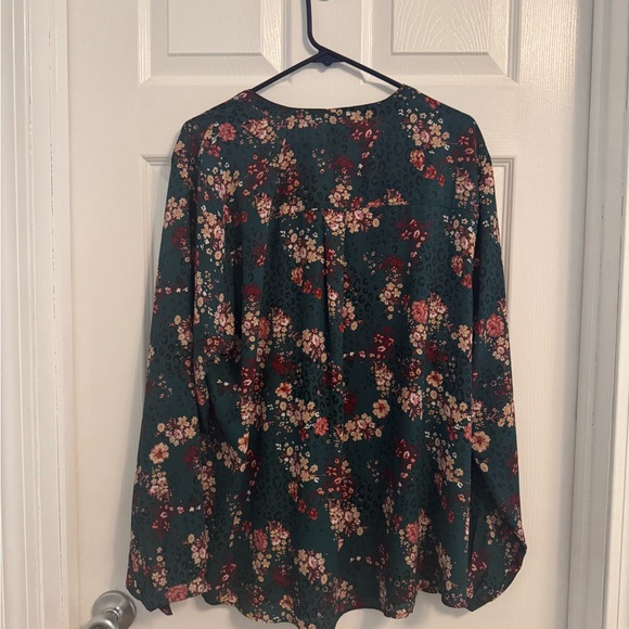 Torrid Floral Animal Print Pleat Front Placket Blouse Top - Picture 7 of 7